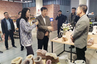 焦作羊剪绒温暖千万家 河南省商务厅持续开展出口转内销系列活动